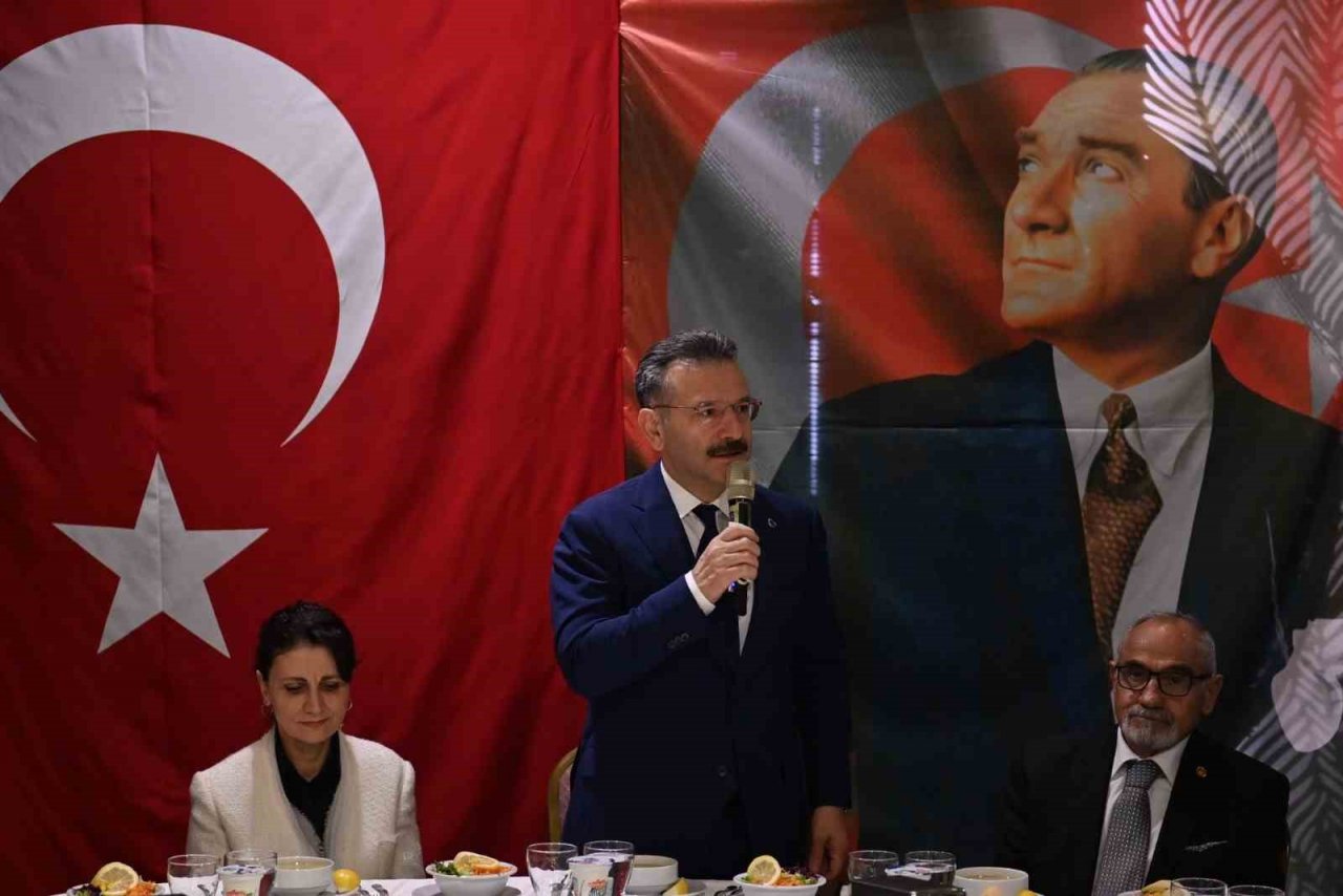 Vali Aksoy, Şehit Aileleri ve Gaziler ile iftar programında bir araya geldi