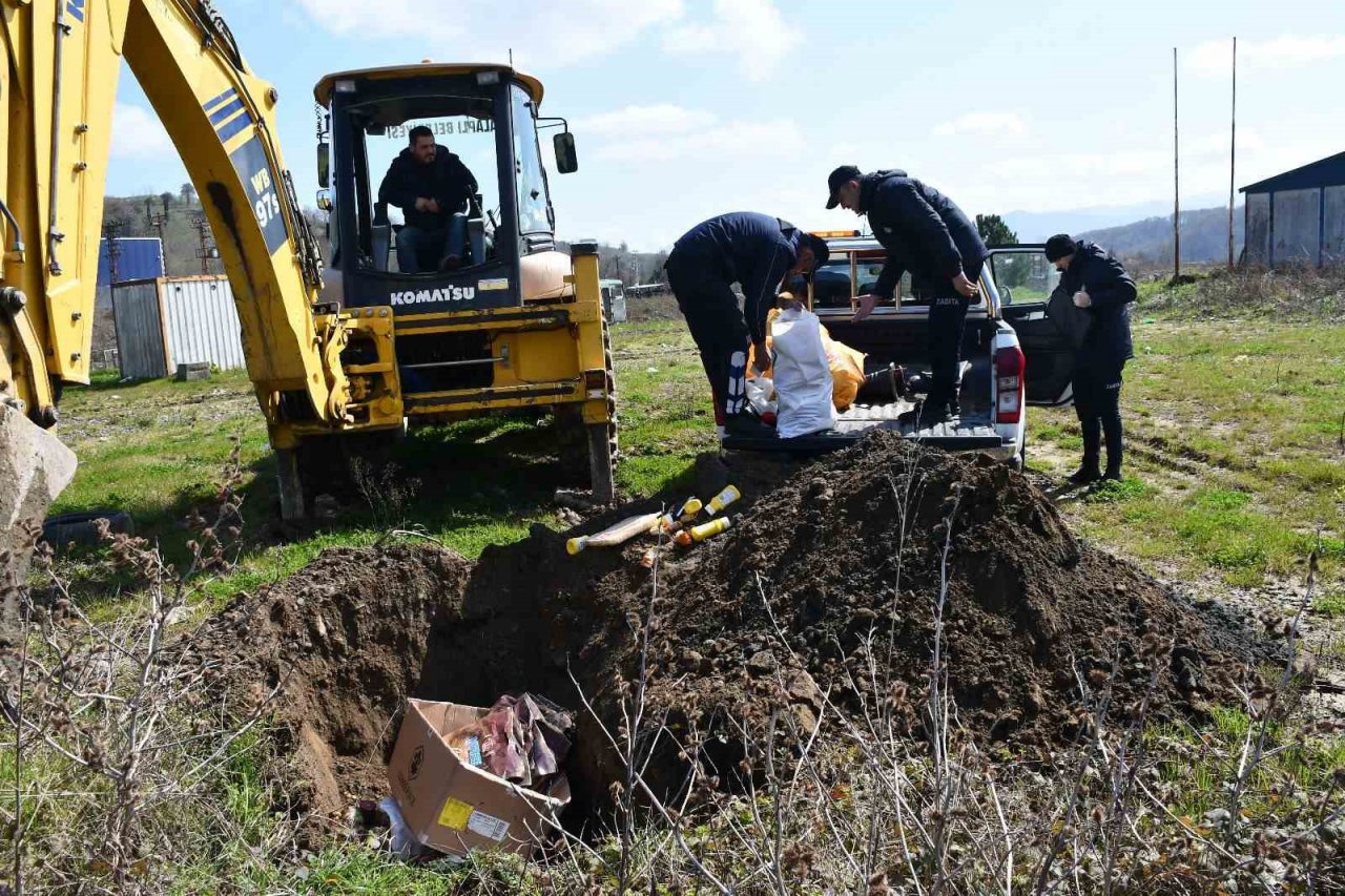 Son kullanma tarihi geçen 2 bin 400 ürün imha edildi