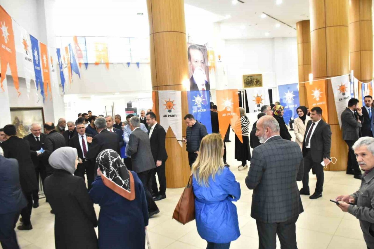 AK Parti Düzce teşkilatında temayül başladı
