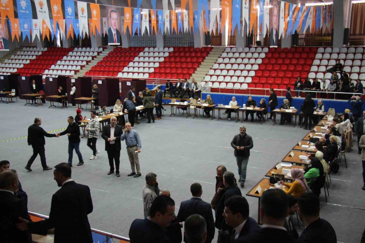 AK Parti Aydın’da temayül yoklaması başladı