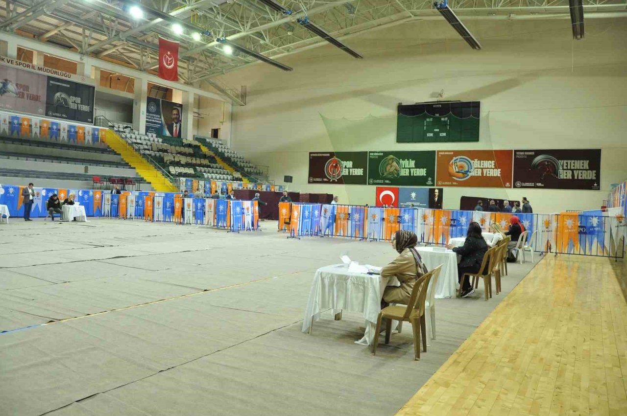 AK Parti Muğla’da temayül yoklaması başladı