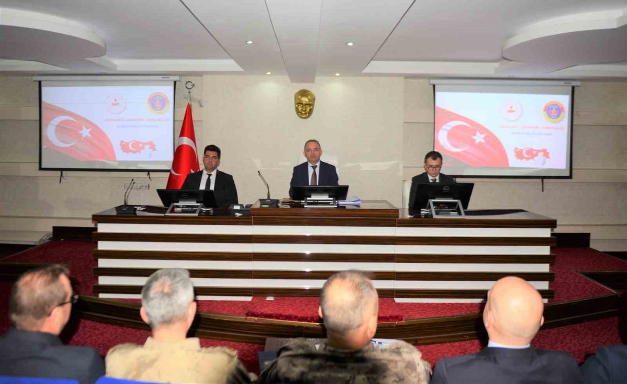 Ardahan’da Seçim güvenliği toplantısı yapıldı