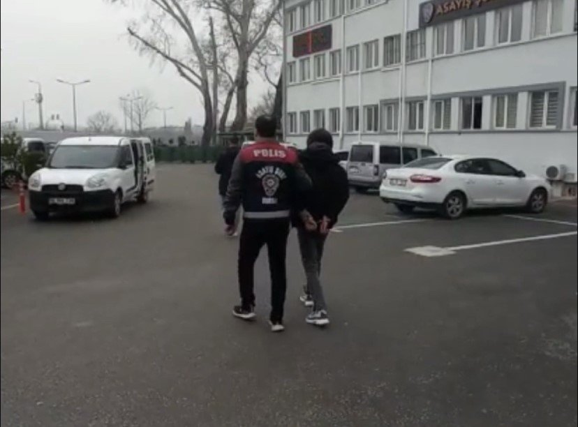 Bursa’da "yok artık" dedirten olay..Sahte polis emekli öğretmeni dolandırdı