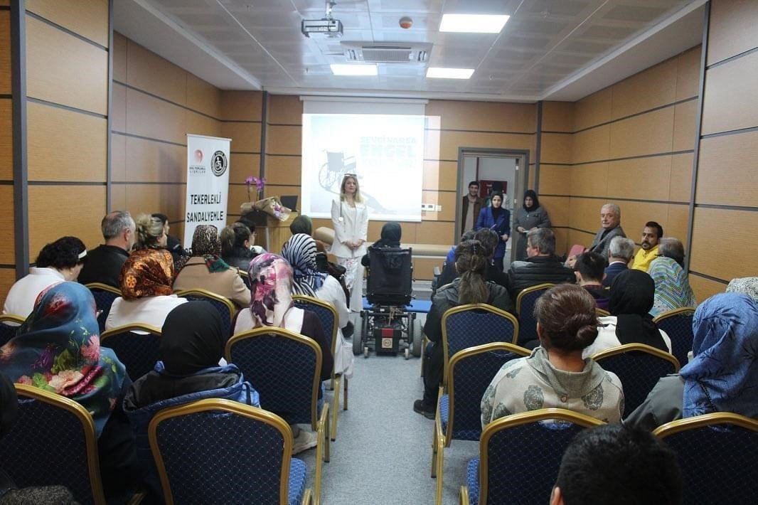 Elazığ’da temel ilk yardım eğitimi