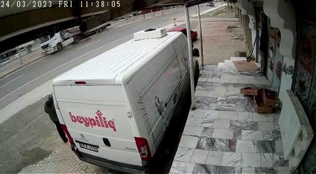 Elazığ’da tır kamyona çarptı: 1 yaralı