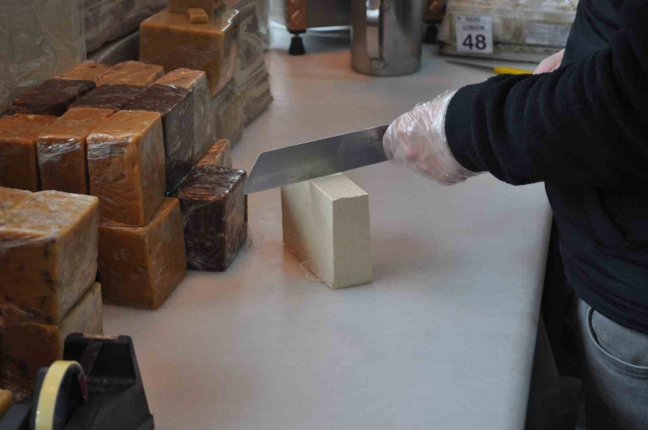 Ramazanın gelmesiyle helva satışları arttı