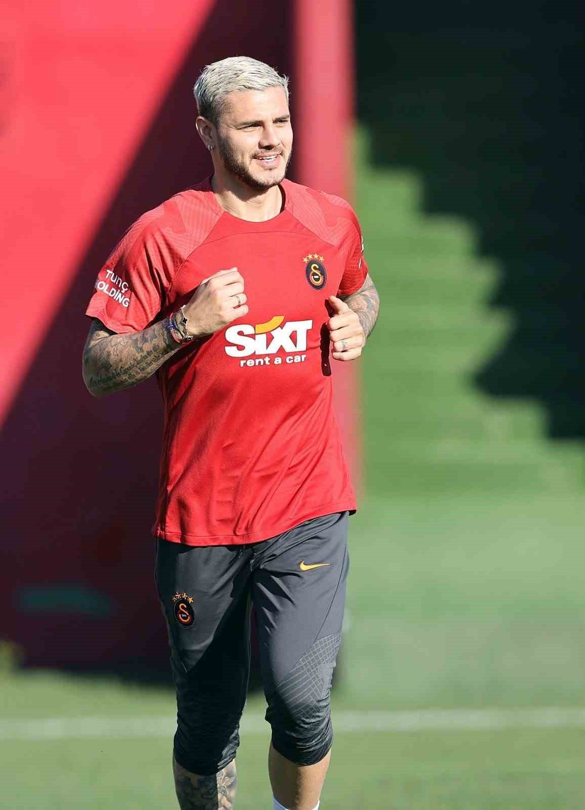 Galatasaray, Karabağ maçı hazırlıklarını tamamladı