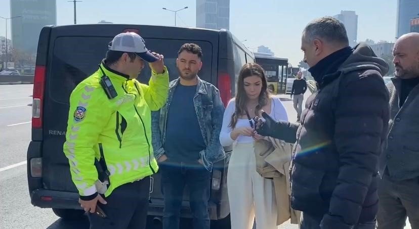 Kadıköy’de cipi yanan kadın sürücü gözyaşlarına boğuldu