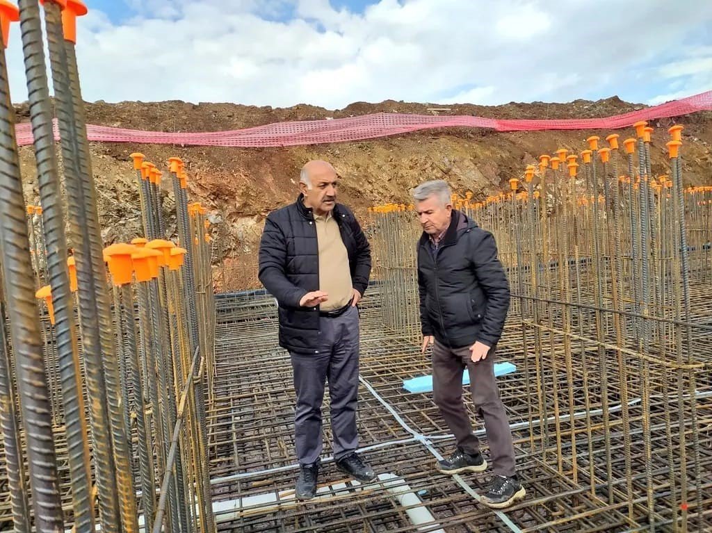 Zelyurt, kalıcı konut inşaatında incelemelerde bulundu