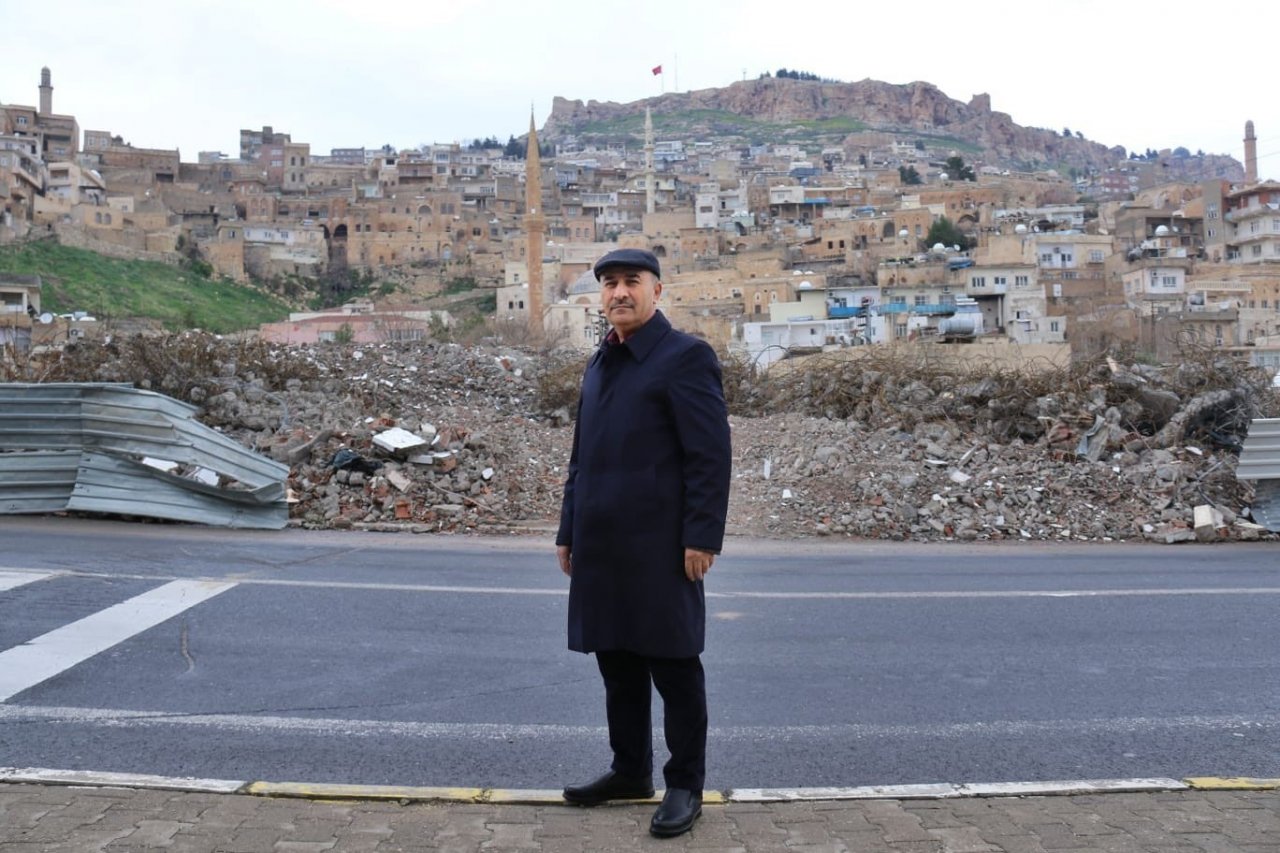 Mardin’de 5 katlı binanın yıkım işlemleri tamamlandı