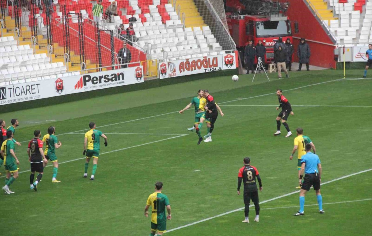 TFF 2. Lig: 24Erzincanspor: 1 - Şanlıurfaspor: 2