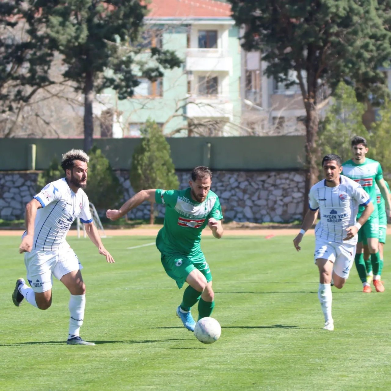 Ermaş Muğlaspor kendi evinde liderliği koruyamadı