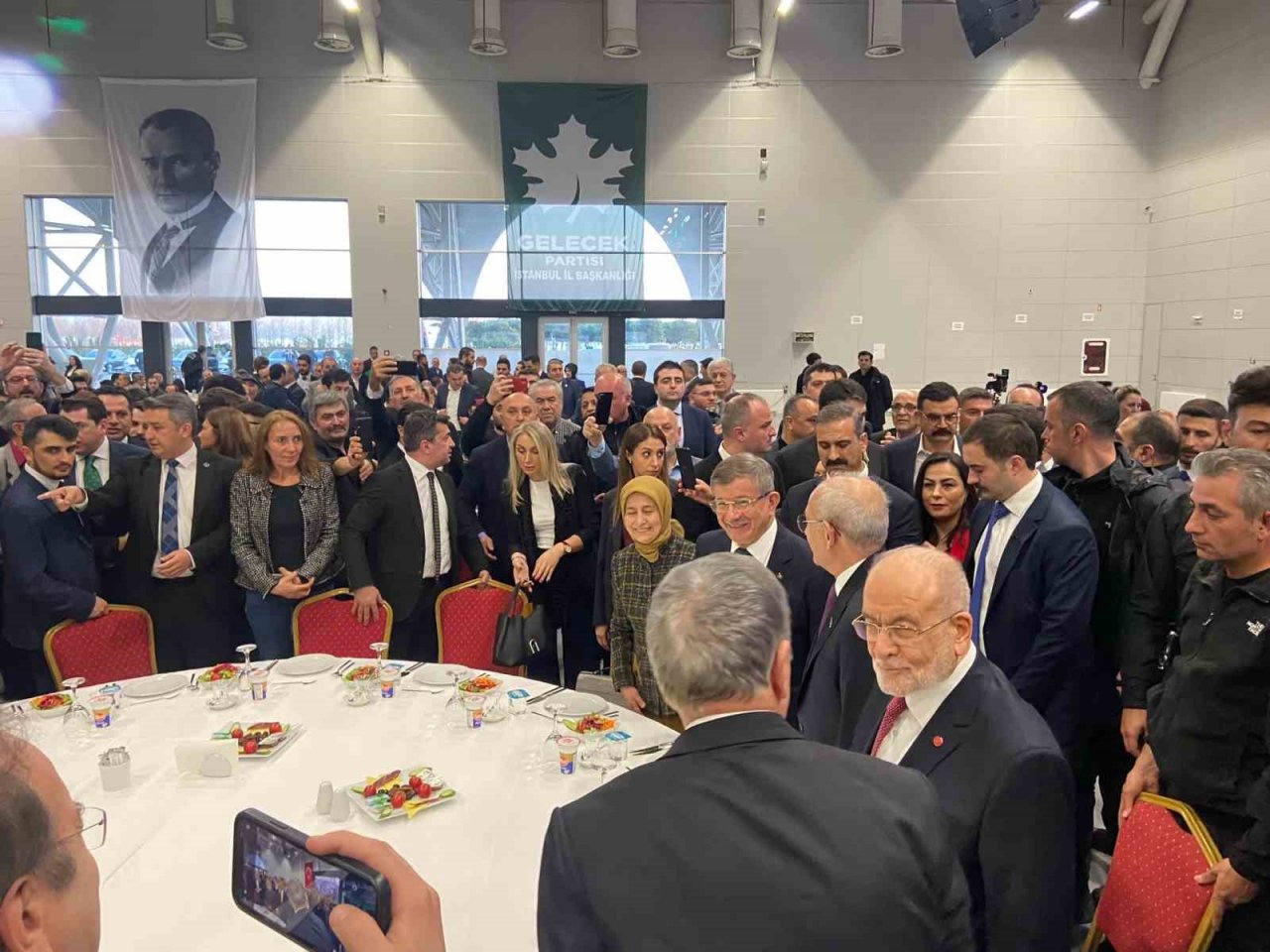 Kılıçdaroğlu: “Bizler altı lider biradayız. Demokrasi için, hak için, hukuk için, adalet için mücadele ediyoruz"