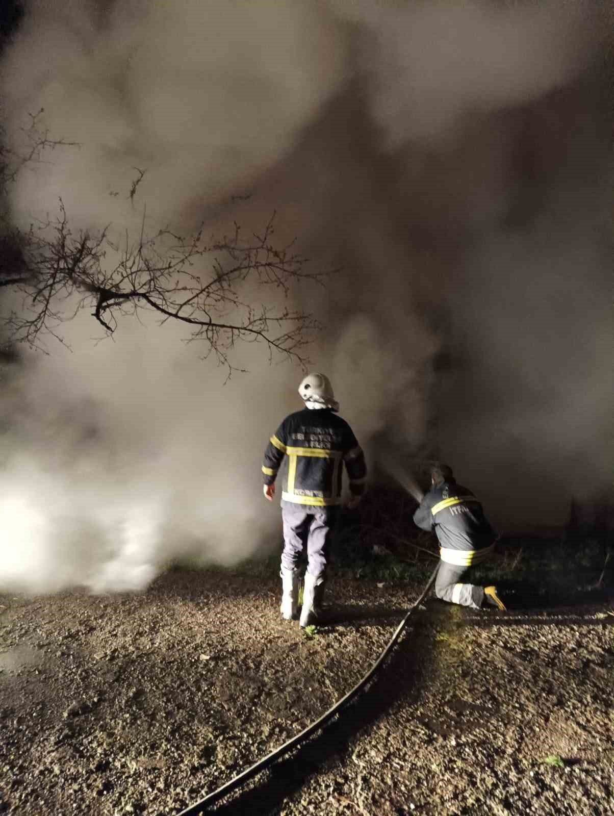 Depoda çıkan yangın büyümeden söndürüldü