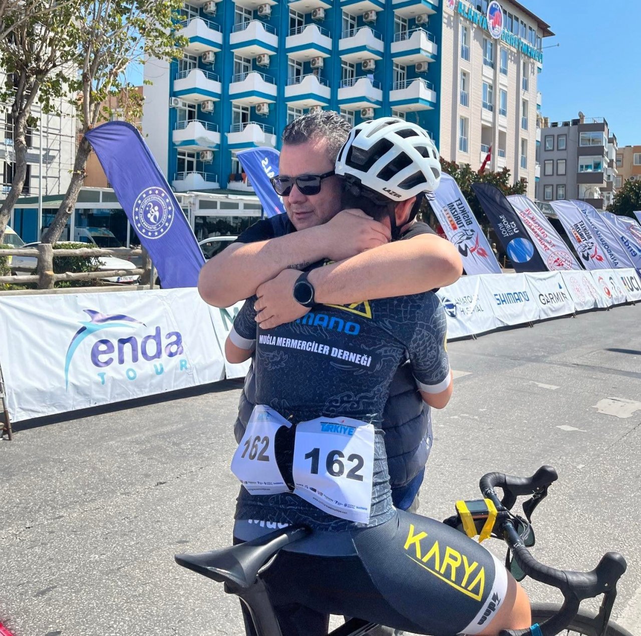 Muğlalı bisikletçilerden büyük başarı