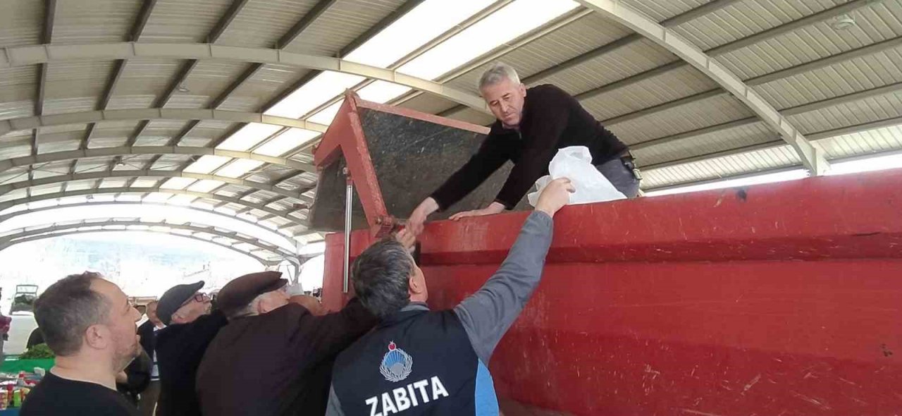 Hisarcık’ta 3 bin 500 fidan dağıtıldı