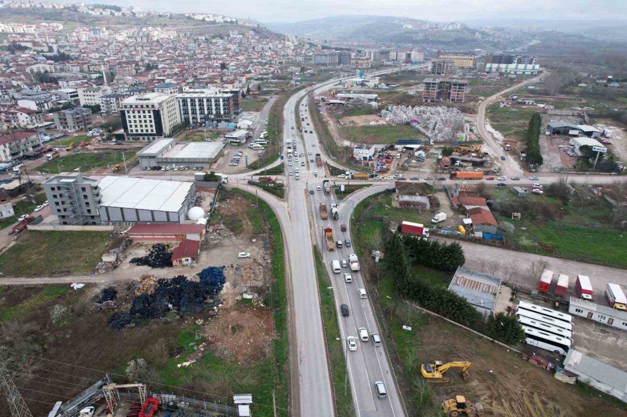 Solaklar Köprülü Kavşak Projesi’nde ilk kazma vuruldu
