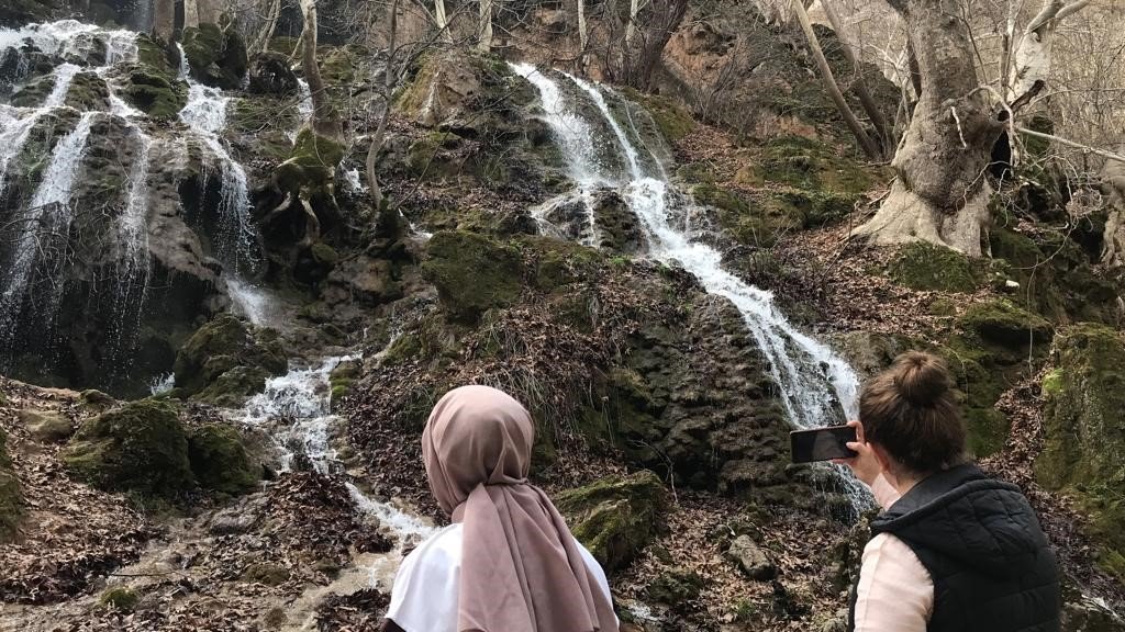 Batman’da kuruyan şelale yağışlarla yeniden canlandı