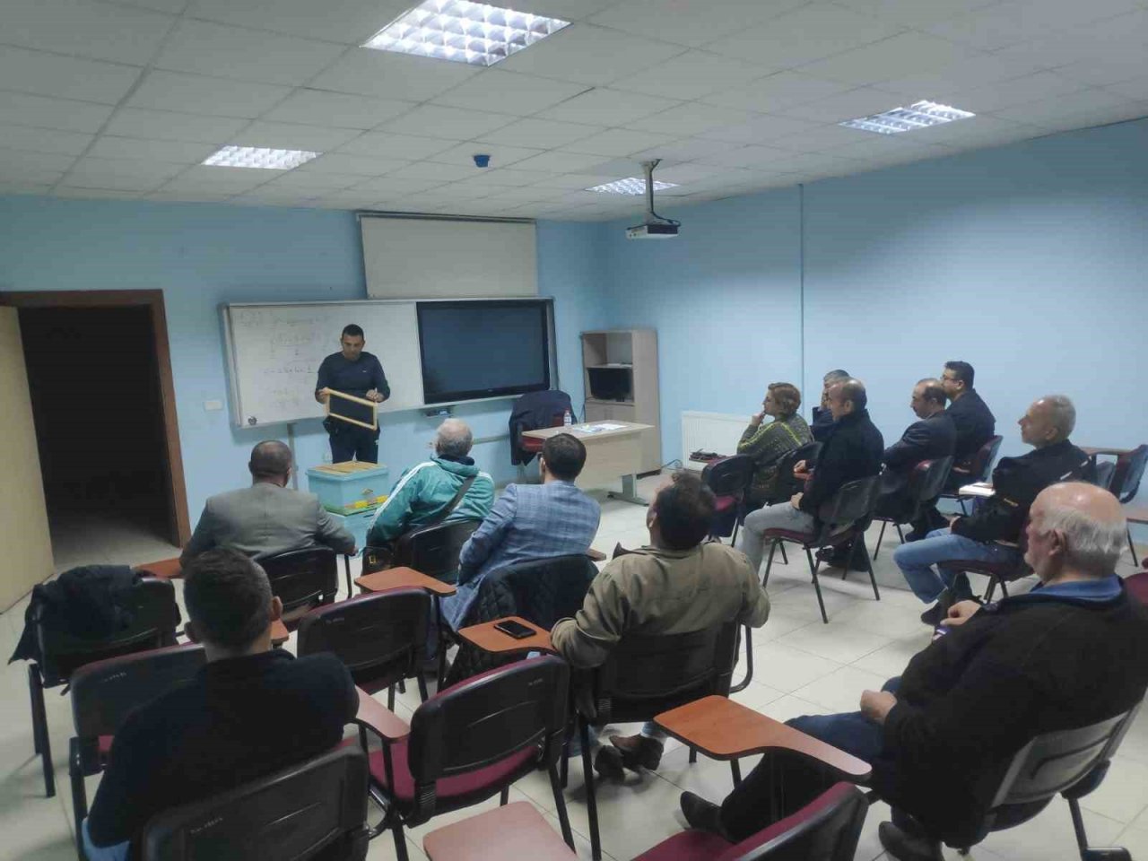 Melikgazi’den arıcılık ekonomisine destek