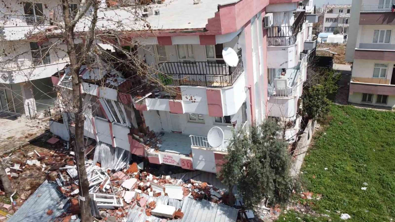 Adıyaman’da enkaz kaldırma yüzde 70, acil binaların yıkımı ise yüzde 42’ye ulaştı