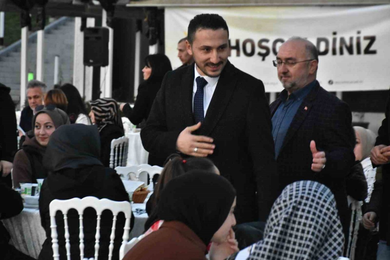 Şengüloğlu "Biz kocaman bir aileyiz"