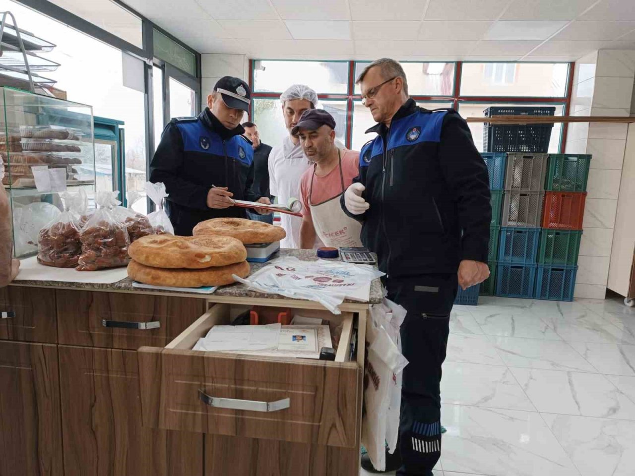 77 markette bin 110 ürün denetlendi: 9 zincir markete idari işlem uygulandı