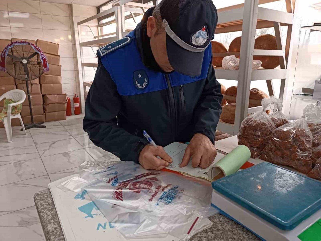 77 markette bin 110 ürün denetlendi: 9 zincir markete idari işlem uygulandı