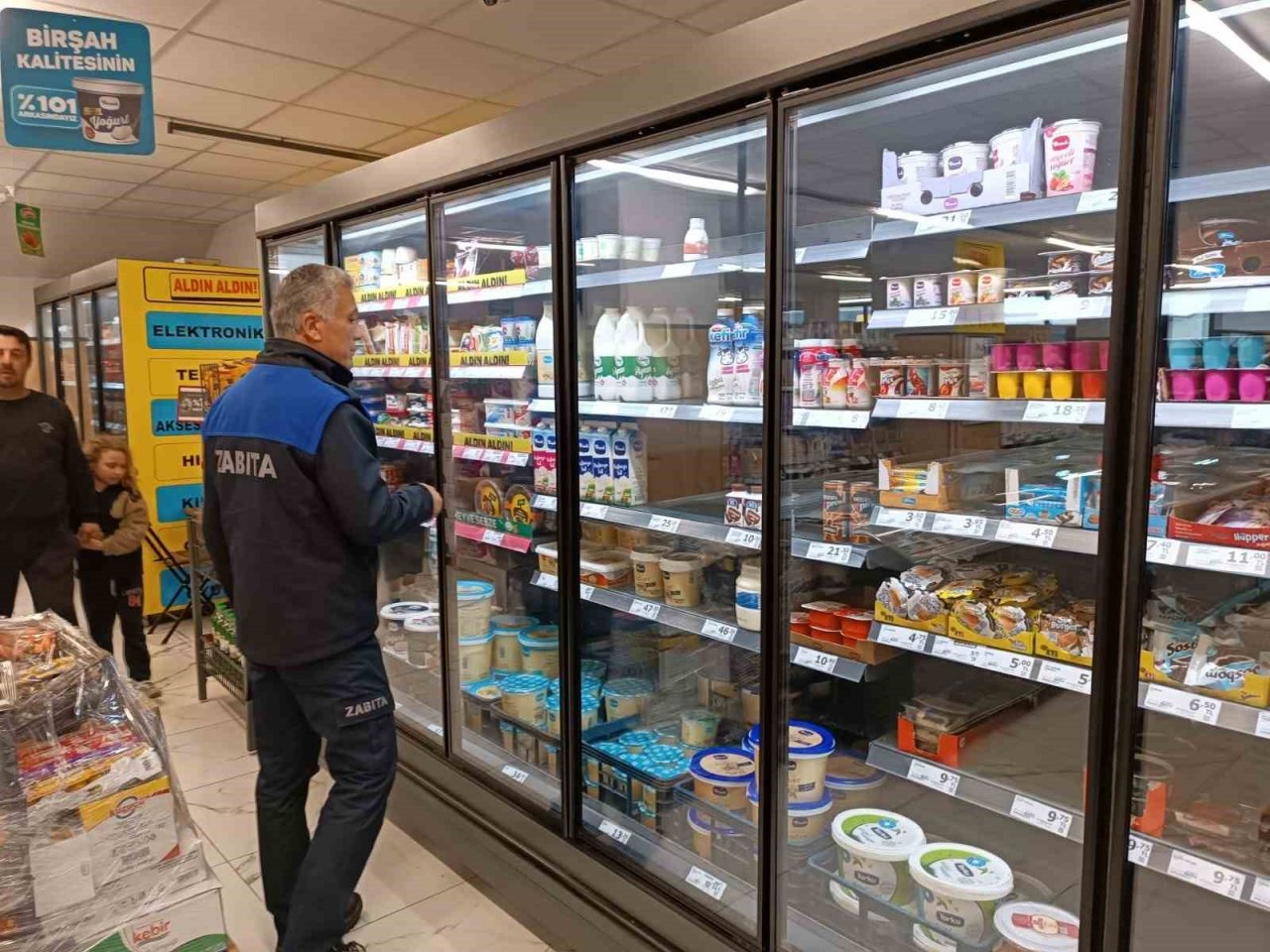 77 markette bin 110 ürün denetlendi: 9 zincir markete idari işlem uygulandı