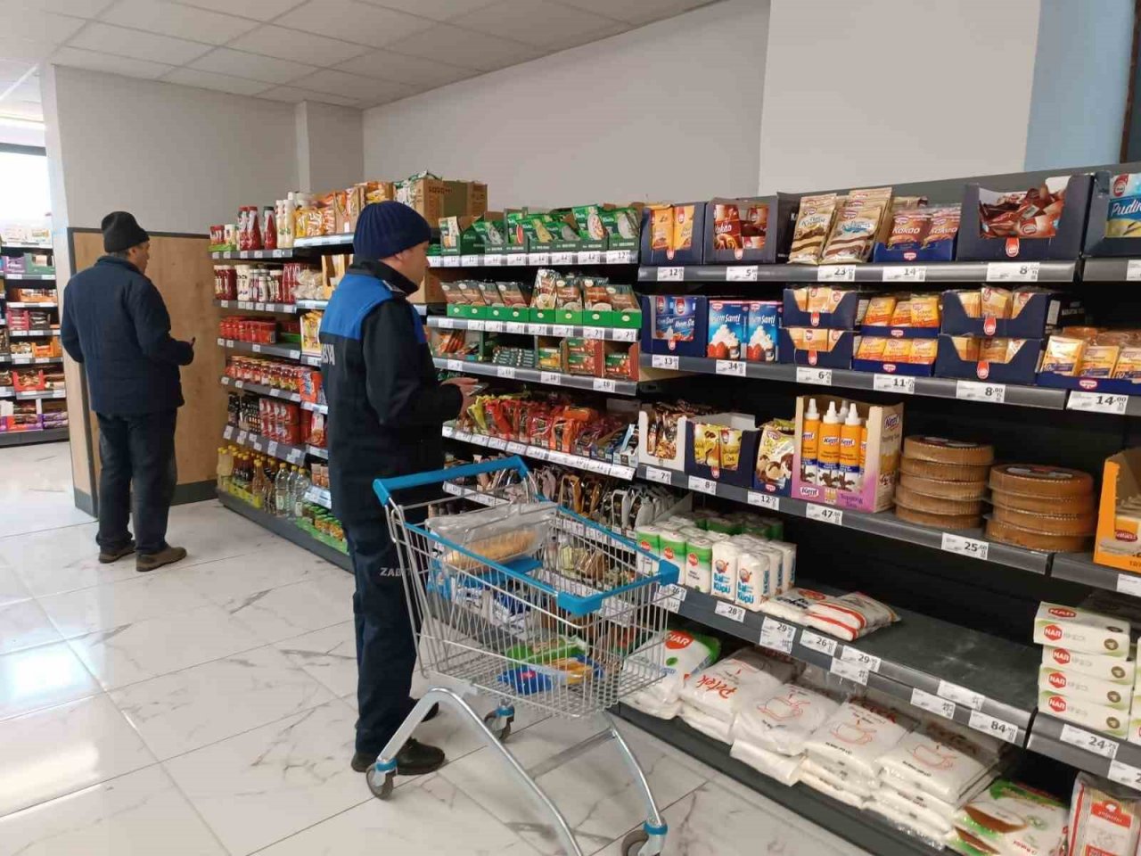 77 markette bin 110 ürün denetlendi: 9 zincir markete idari işlem uygulandı