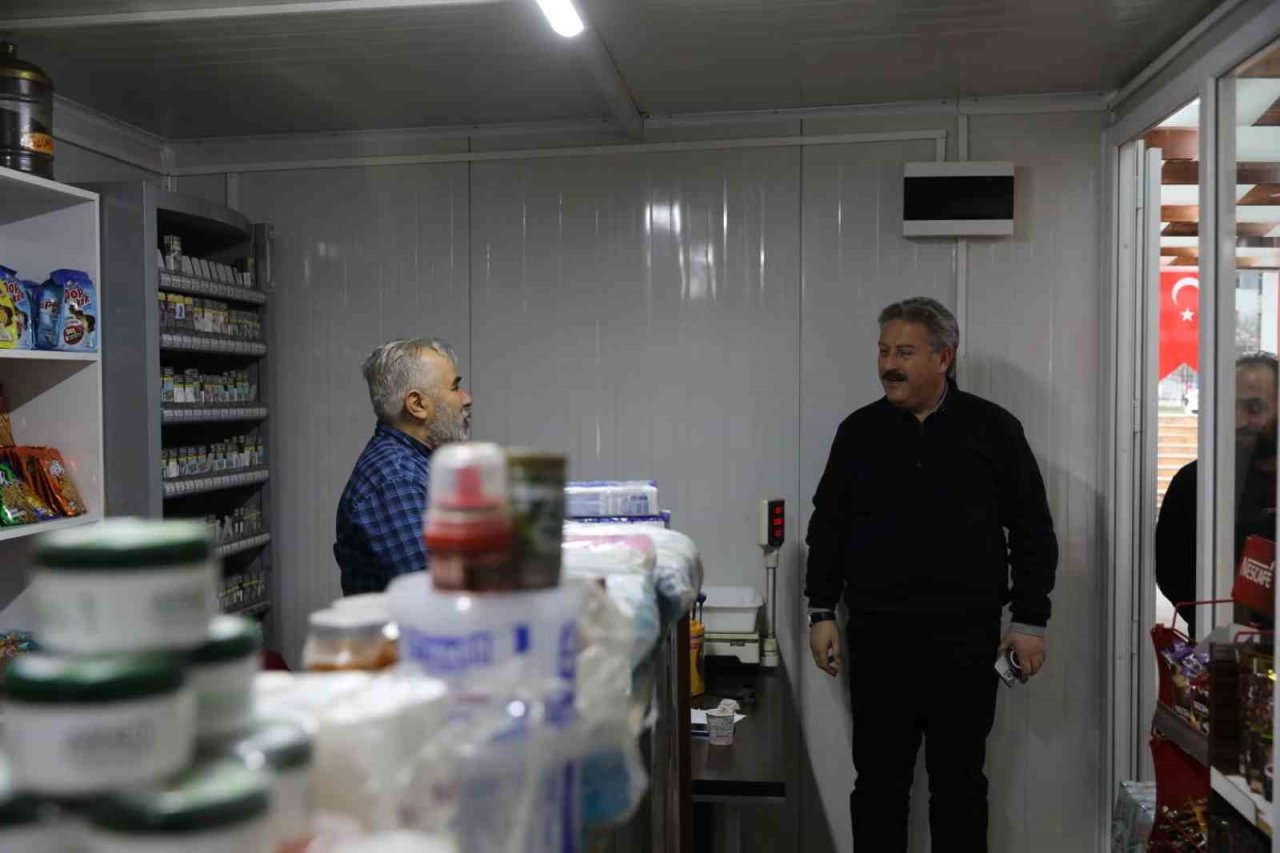 Başkan Palancıoğlu, Adıyaman’da depremzedelerle iftar sofrasında buluştu