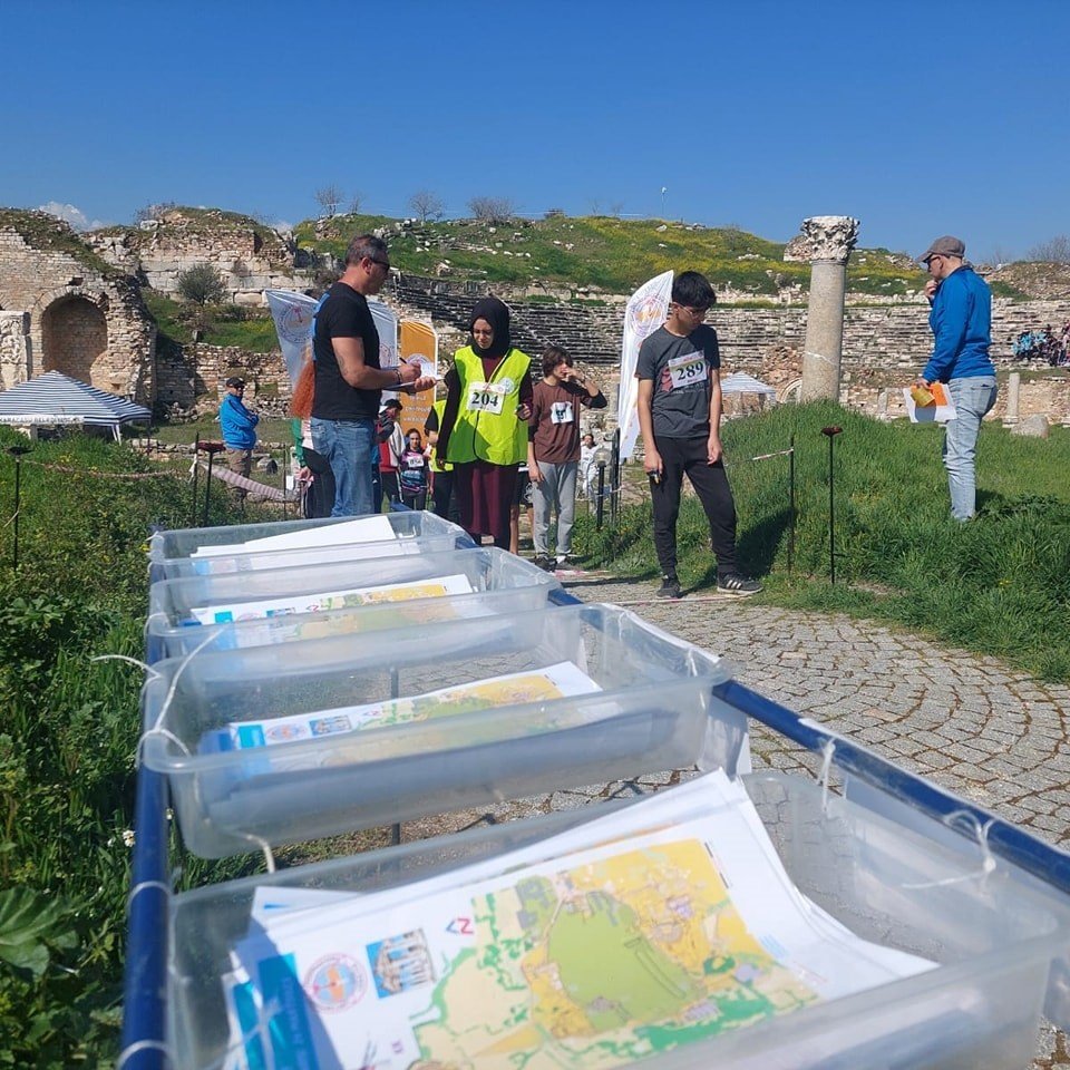 Aydın’da öğrenciler tarih ile iç içe yarıştı