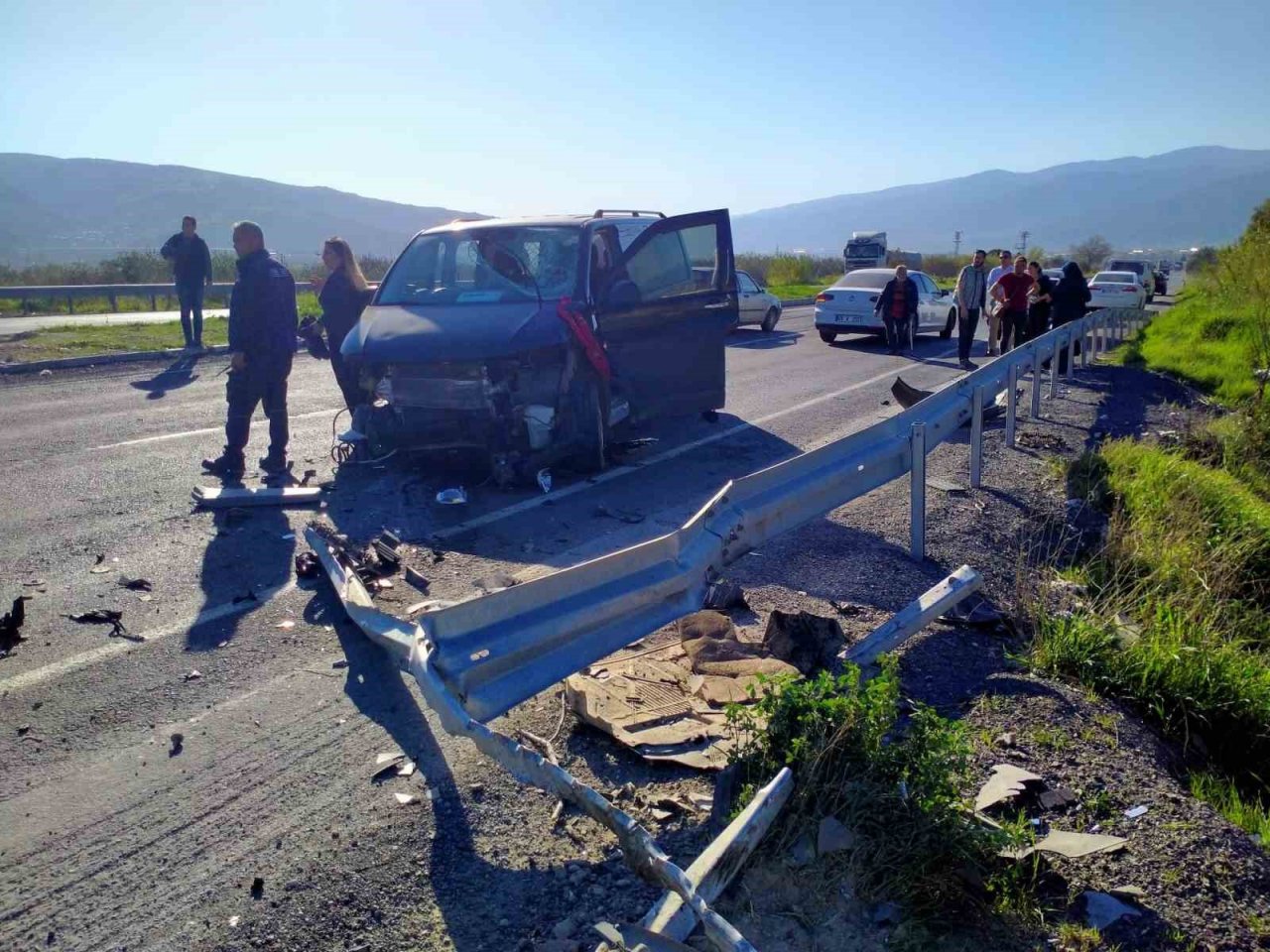 Buharkent’te trafik kazası: 6 yaralı