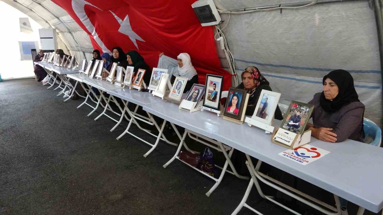 Ailelerin direnişi bin 301 gündür kararlılıkla devam ediyor