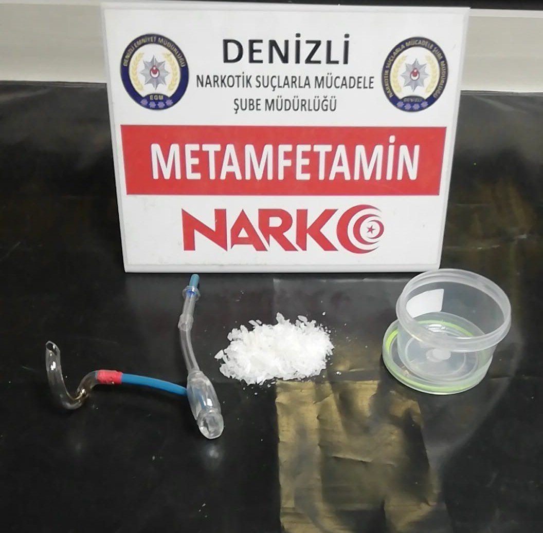 Denizli’de 11 zehir taciri tutuklandı