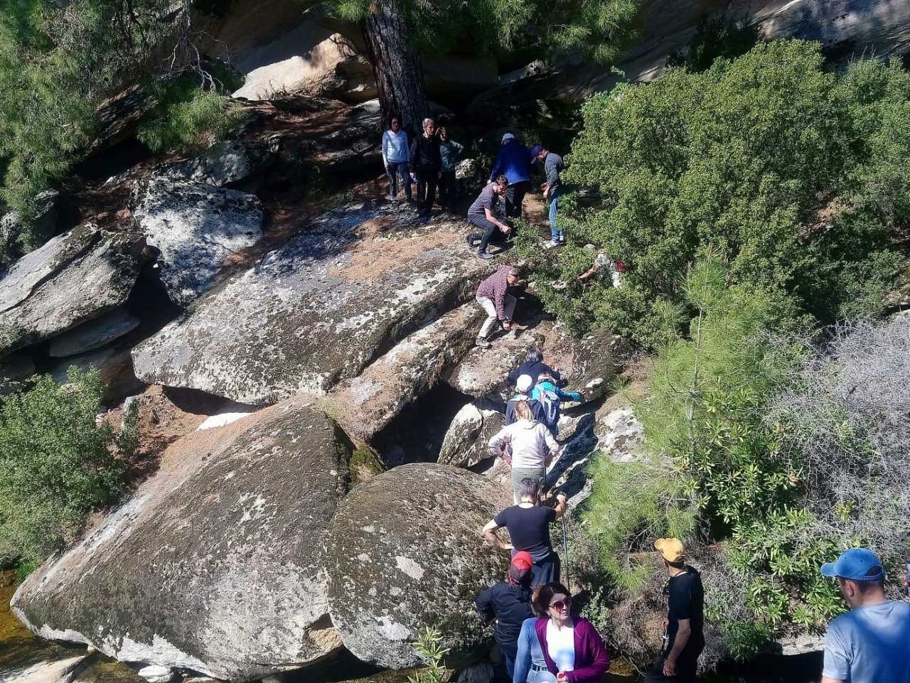 Aydınlı doğaseverler, Madran Dağı’nı keşfetti