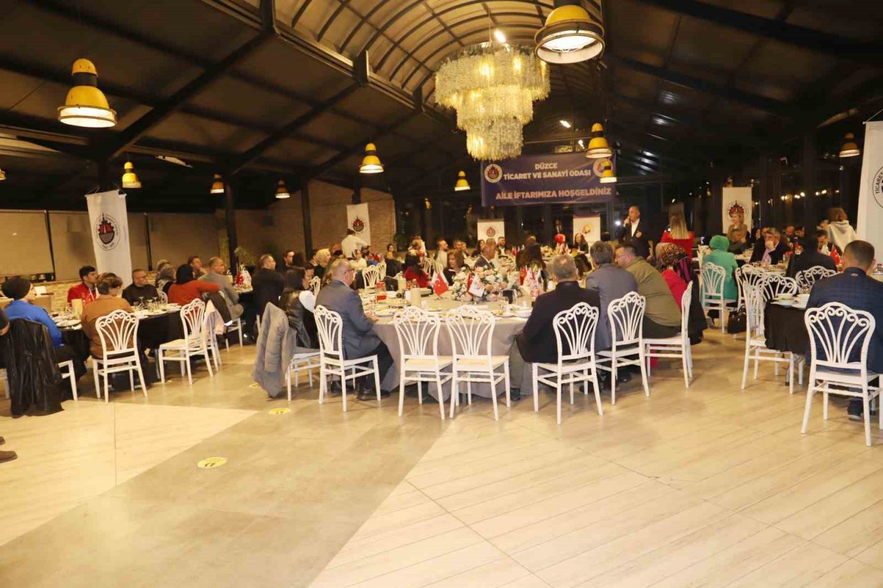 Düzce TSO ailesi iftarında buluştu