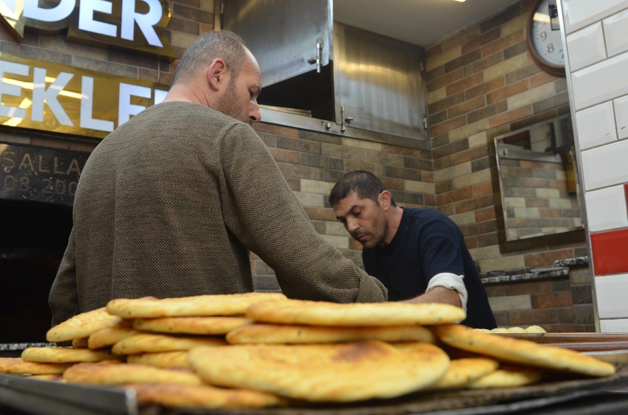 Tescilli Maraş çörekleri Ramazan ayında sofralar için hazırlanıyor