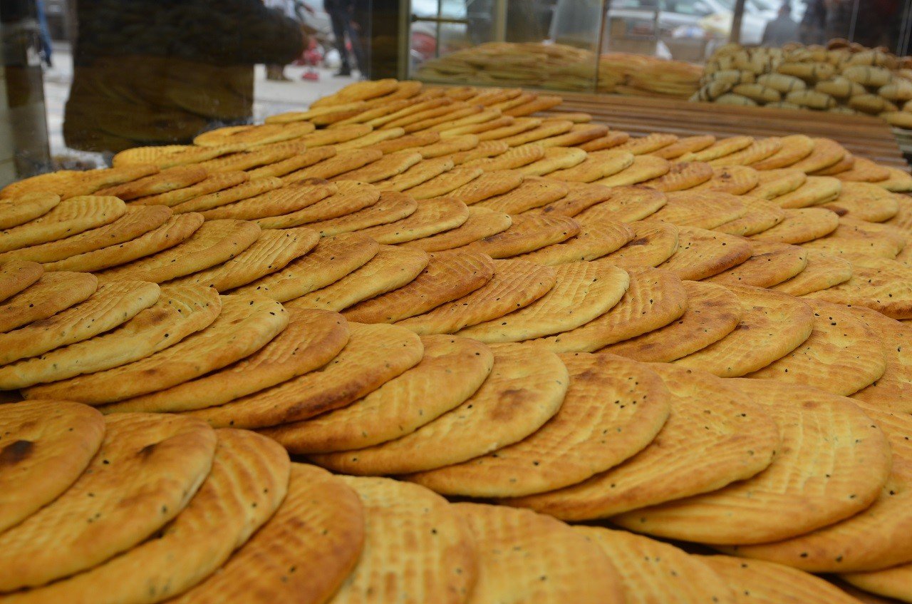 Tescilli Maraş çörekleri Ramazan ayında sofralar için hazırlanıyor
