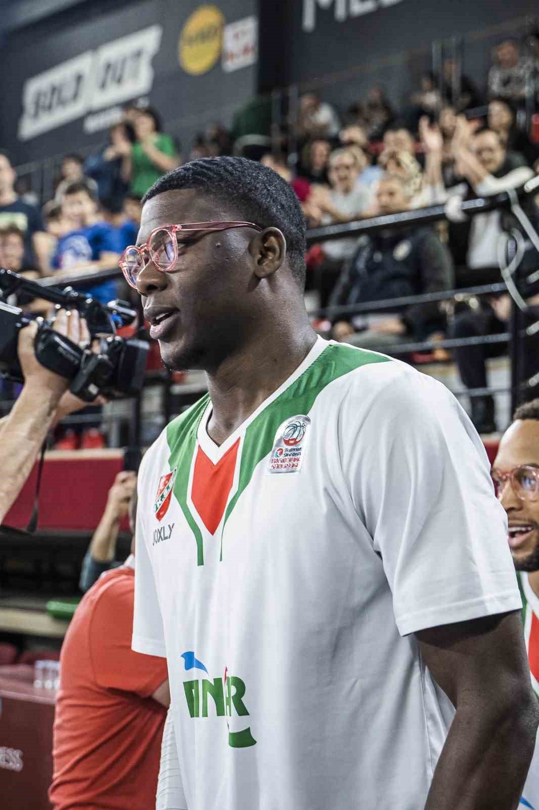 Kaf Kaf’tan kansere karşı pembe gözlük