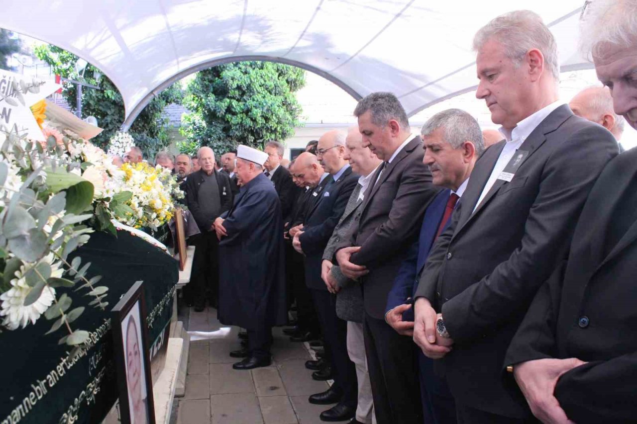 İş adamı Zorlu’ya son görev