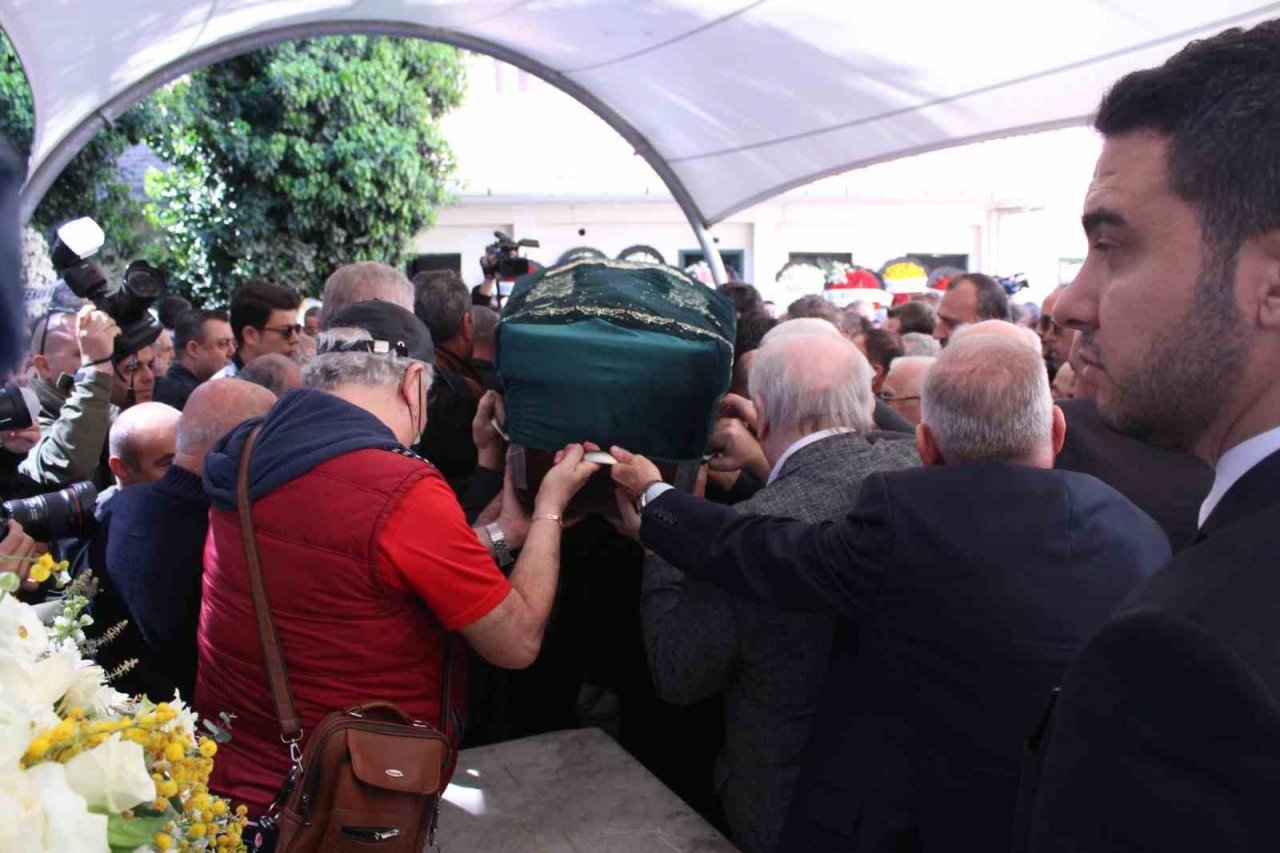 İş adamı Zorlu’ya son görev