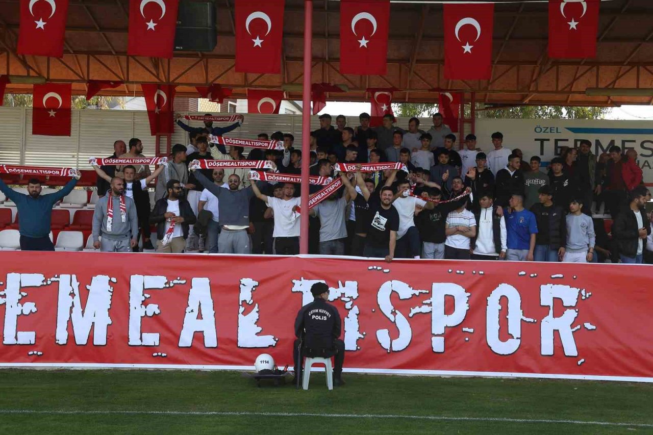 Döşemealtı, galibiyetle başladı