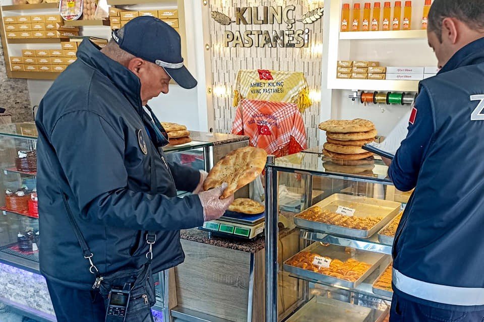 Köşk Belediyesi zabıtasından fırınlara pide denetimi
