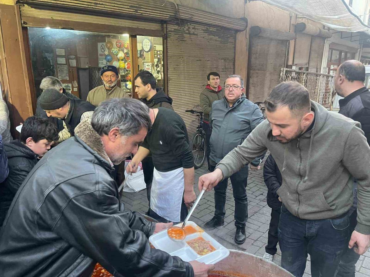 Kulalı esnaflar iftarda buluştu