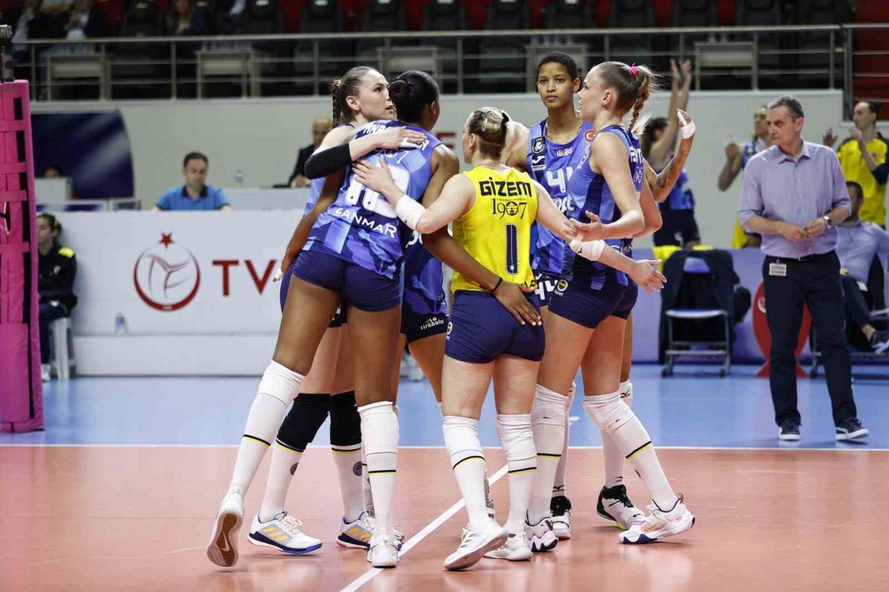 Sultanlar Ligi: Fenerbahçe: 3 - Kuzeyboru: 0