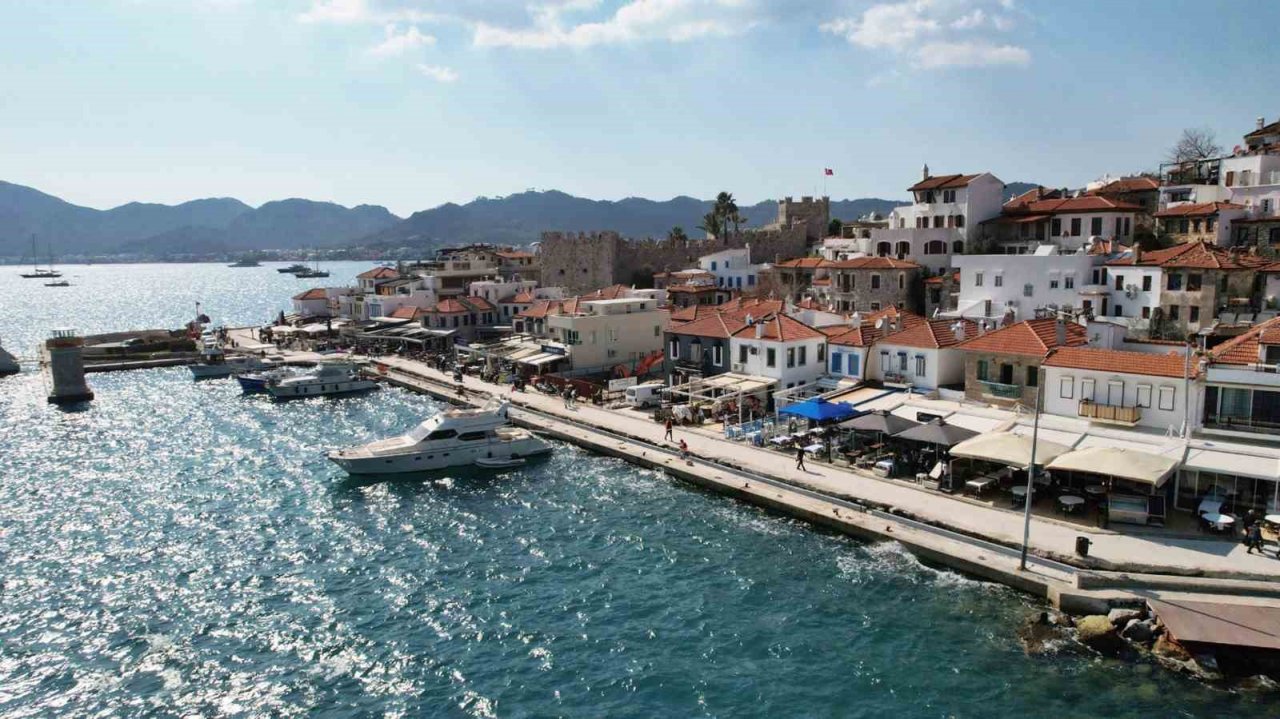 Marmaris Yat Limanı yenileniyor