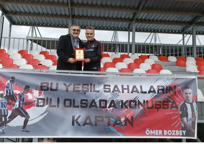 Futbolcu Ömer Bozbey jübilesini yaptı