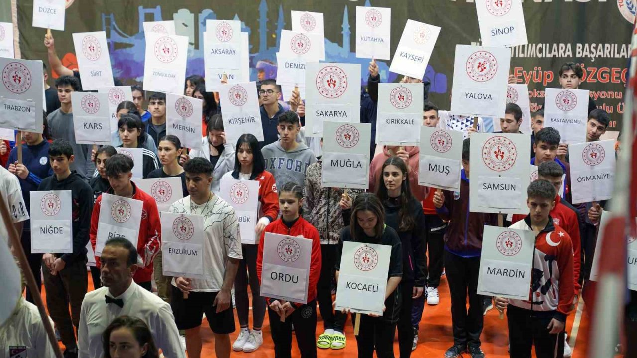 Ortaca’da Türkiye gençler ferdi boks şampiyonası