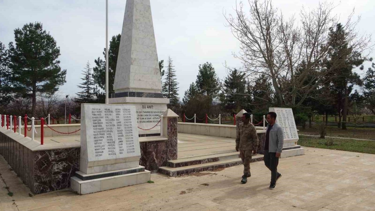 CASA Şehitlik Anıtı depremde dimdik ayakta kaldı