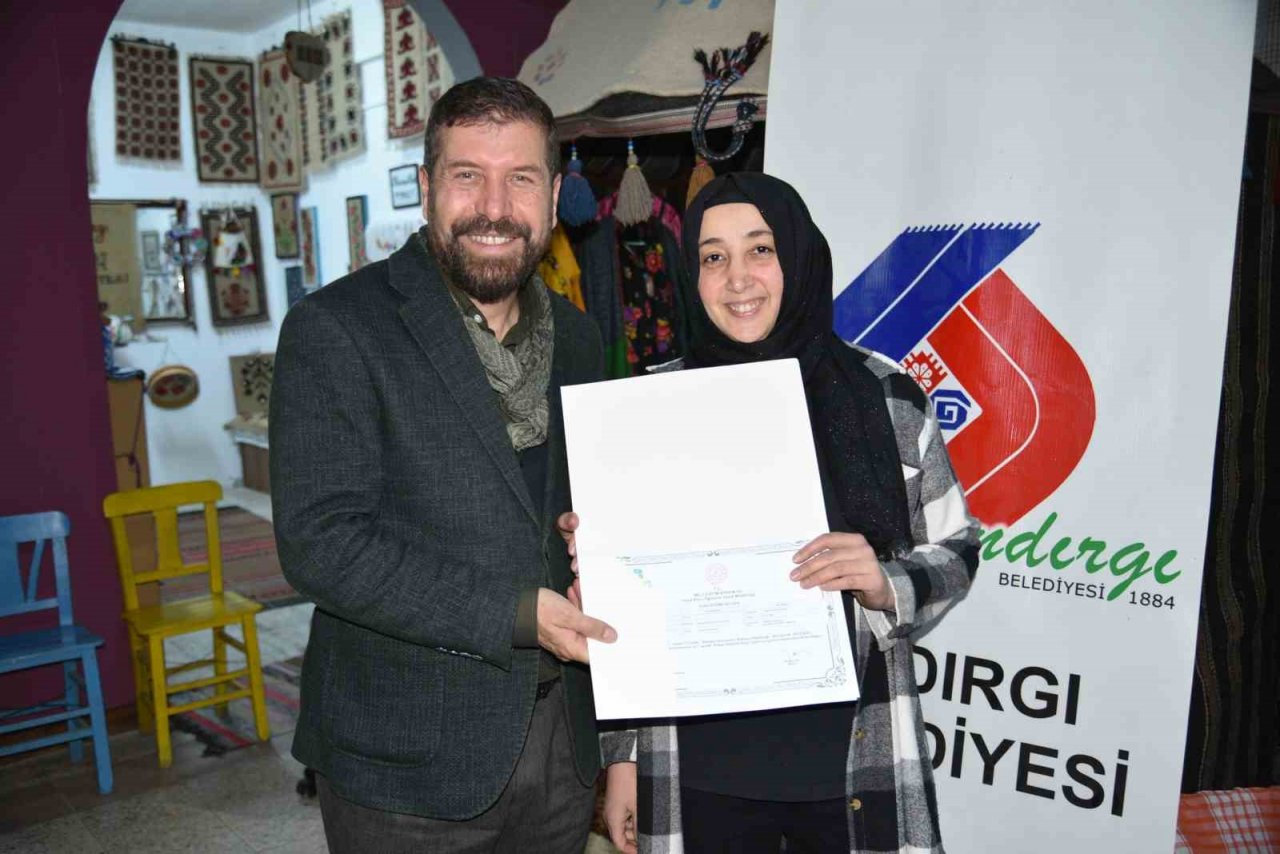 Sındırgı’da kursiyerlere katılım belgeleri verildi